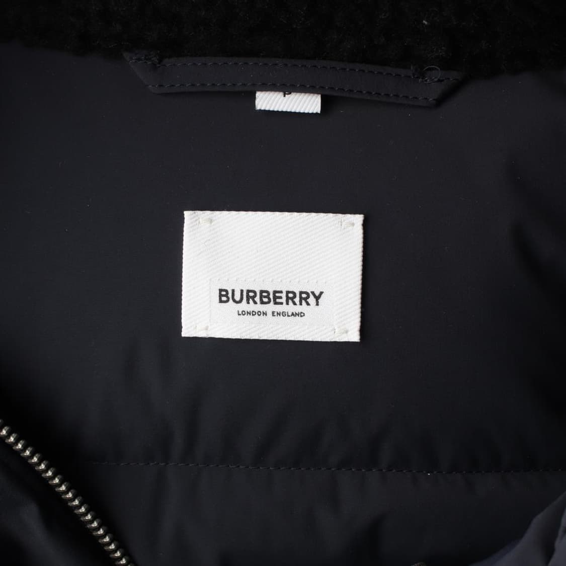 (정품)[S]버버리 로고 벨트 기러기 다운 네이비 패딩 자켓
 상품이미지6