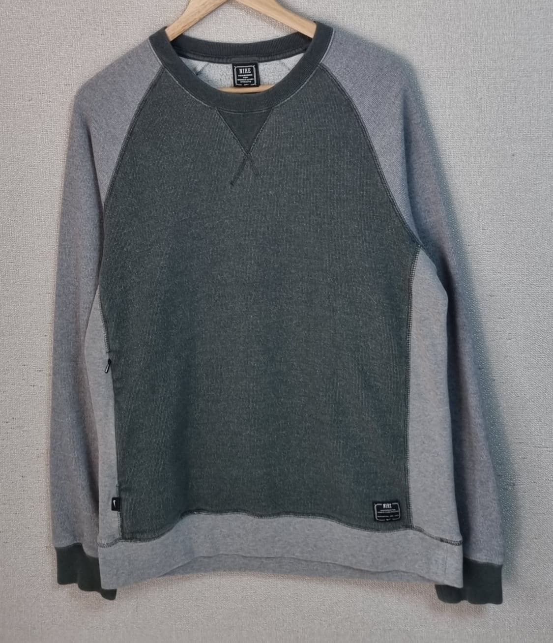 오버핏 S ) 나이키 그레이+카키 기모 맨투맨 상품이미지1