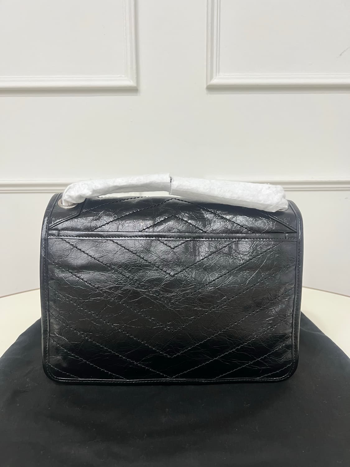 생로랑 니키백 미듐 상품이미지3