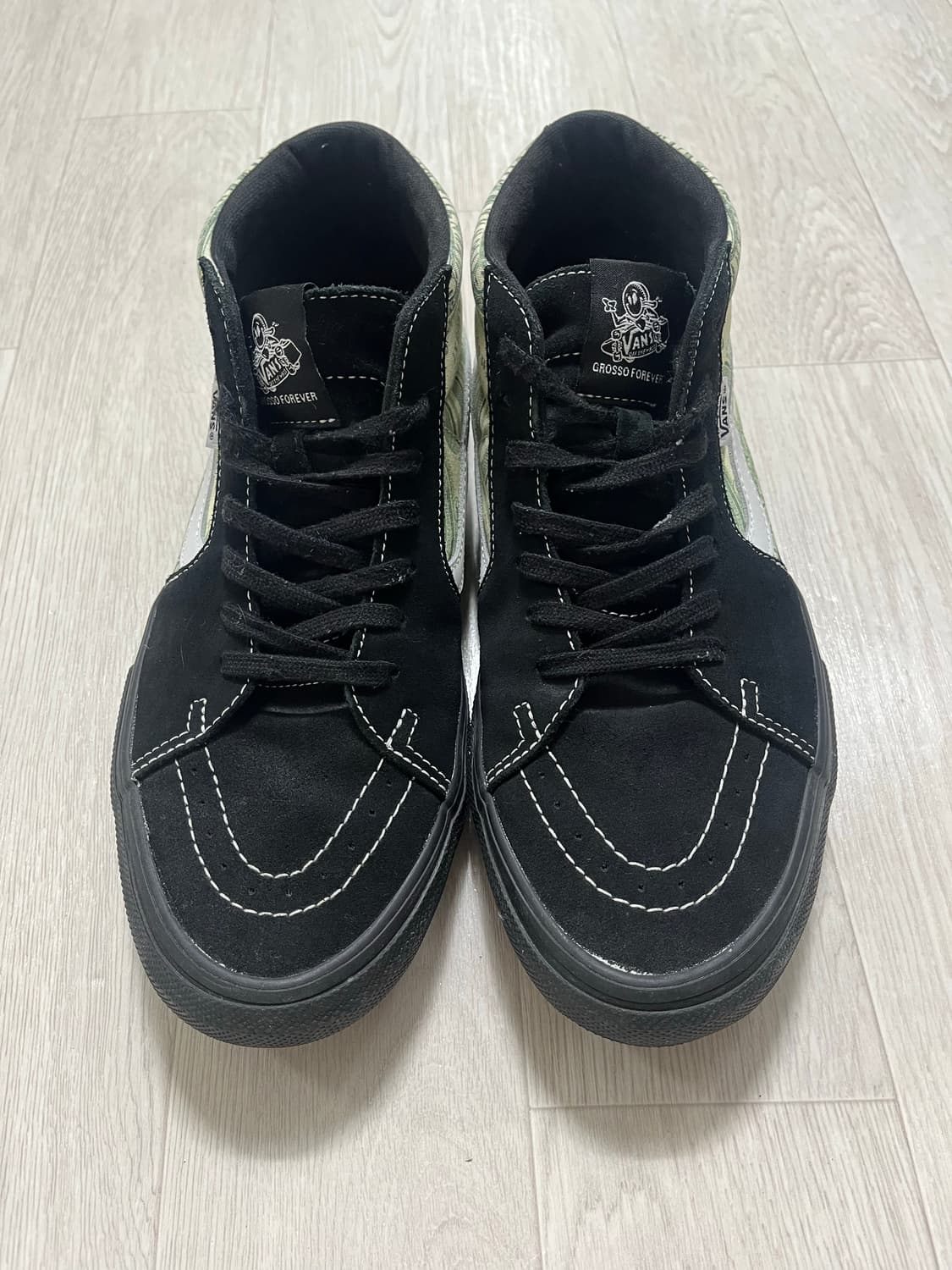 슈프림x반스스케이트 미드 상품이미지1