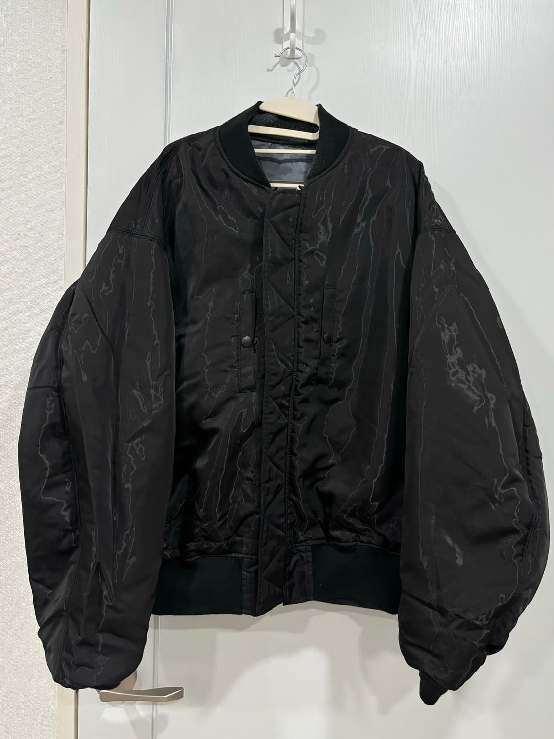 YOKE 24AW 스프레이 프린티드 봄버자켓 상품이미지4