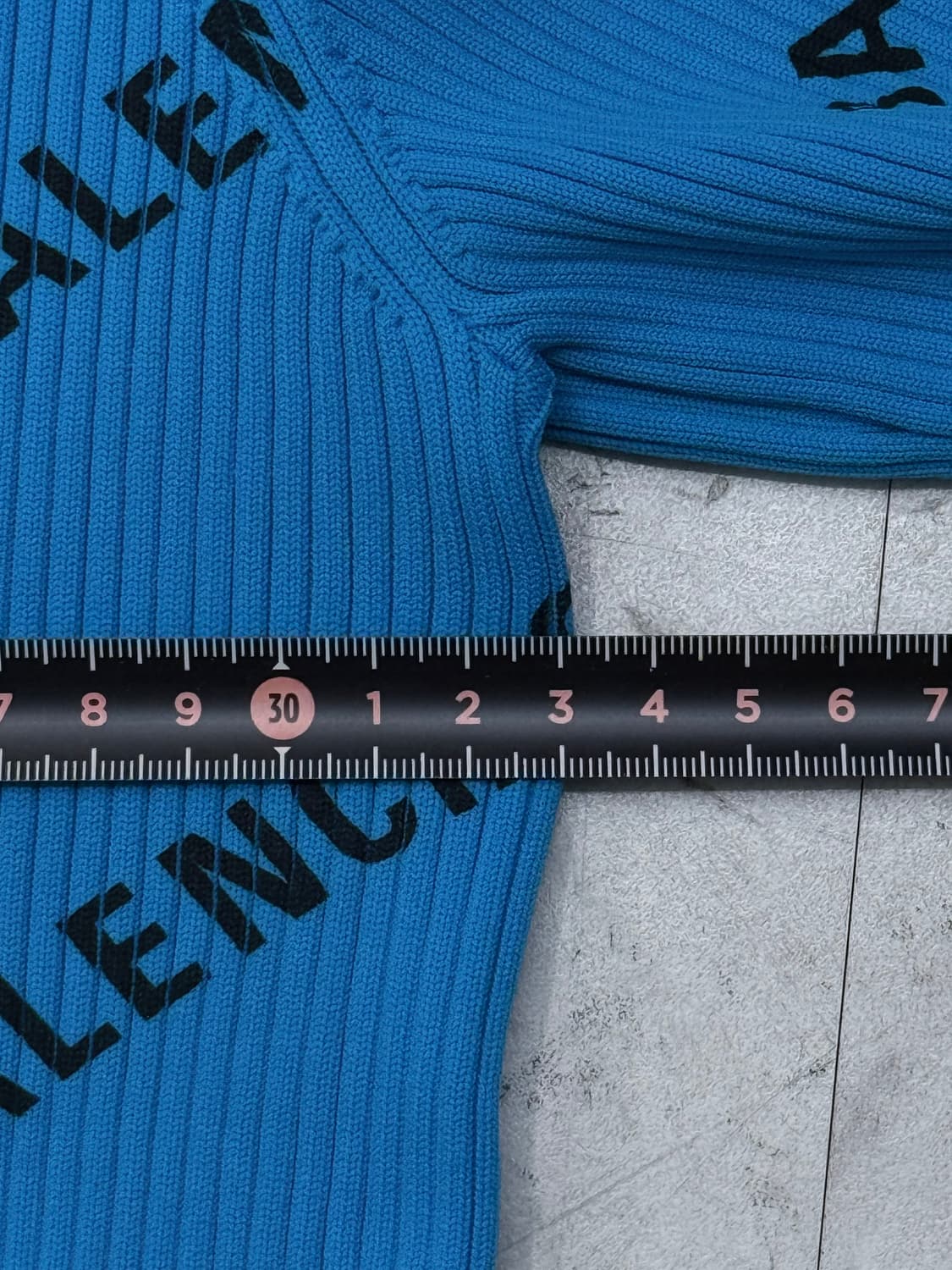 발렌시아가 로고 리브드 니트 톱 상품이미지7