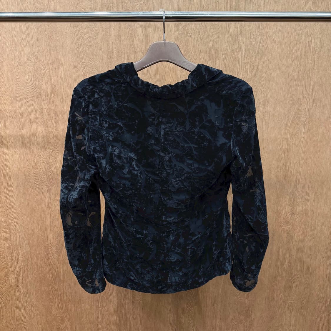 막스마라 스포트막스 테일러드 자켓 벨벳 텍스퍼 플로럴 패턴 디테일 블랙 상품이미지3