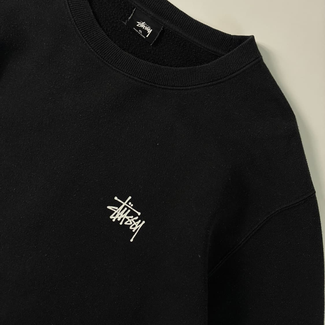 Stussy  스투시 베이직 스탁로고 블랙 맨투맨   상품이미지5