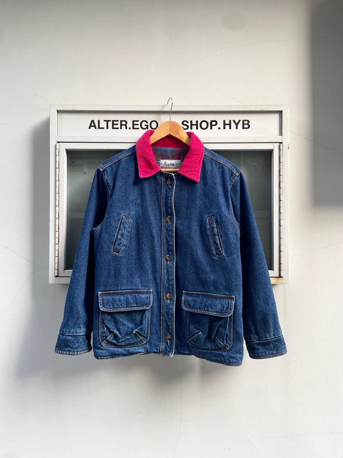 London Fog denim jacket with pink detail 상품이미지1