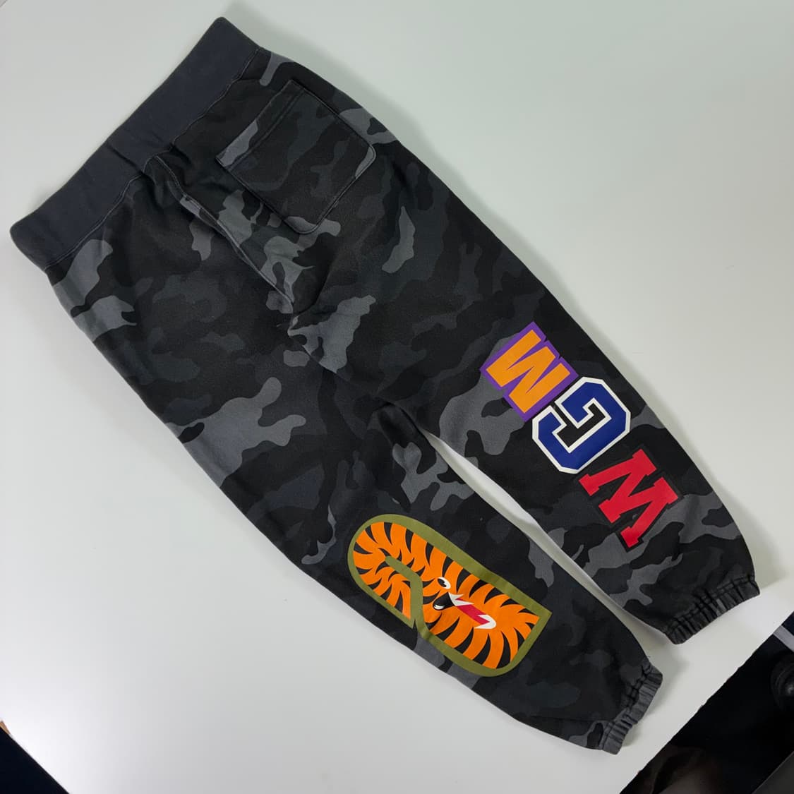 Bape  베이프 시티 카모 샤크 스웨트 팬츠  상품이미지3