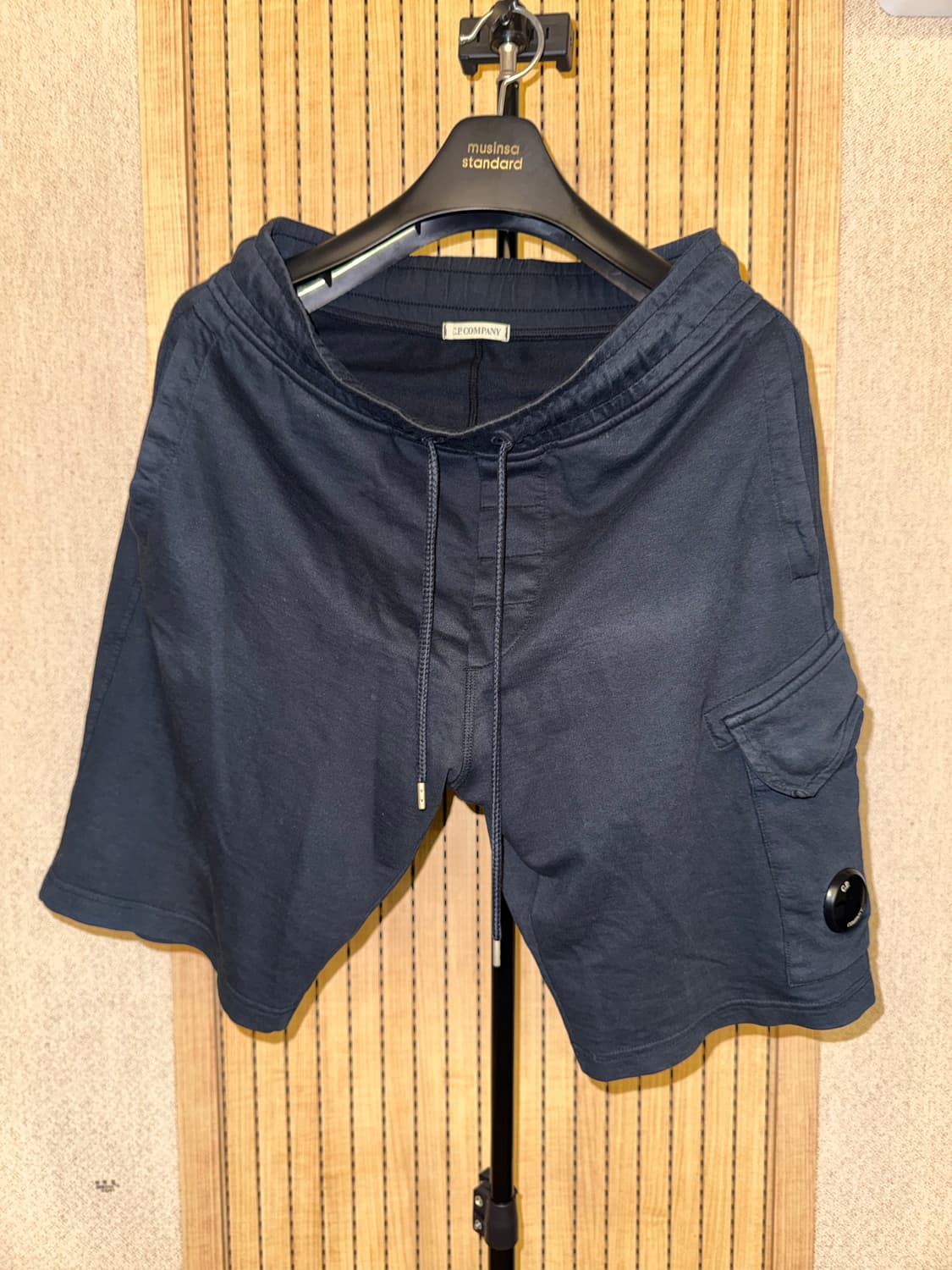 CP컴퍼니 렌즈 반바지 상품이미지1