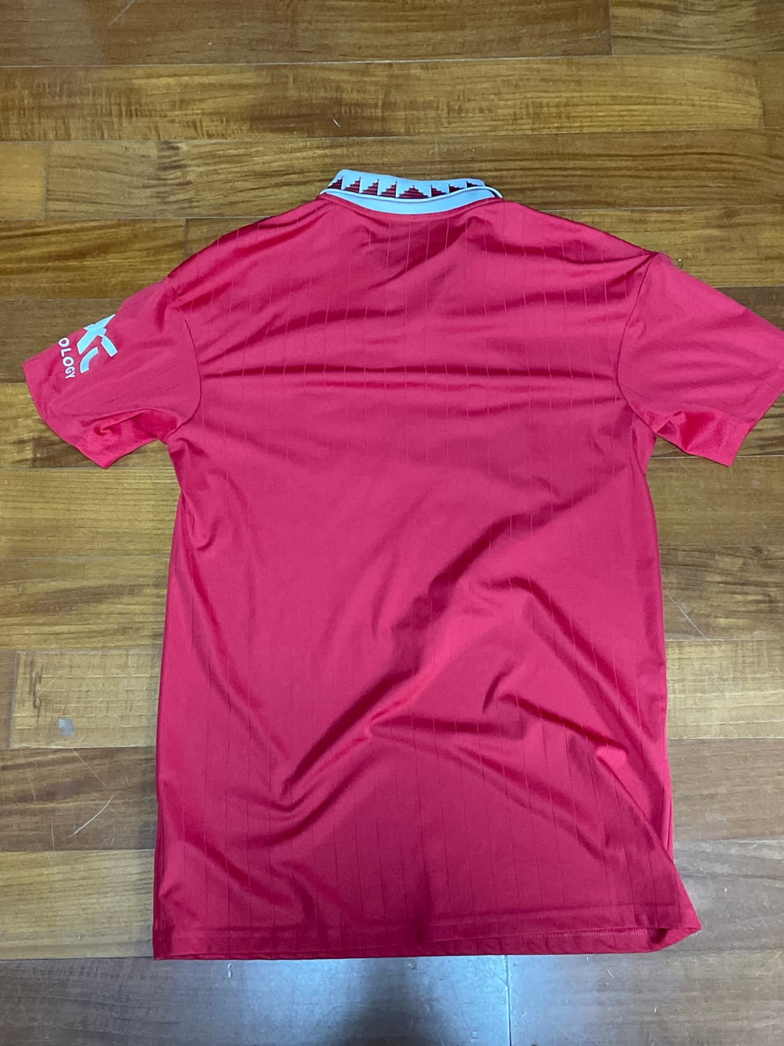 22/23홈 맨유 유니폼 상품이미지2