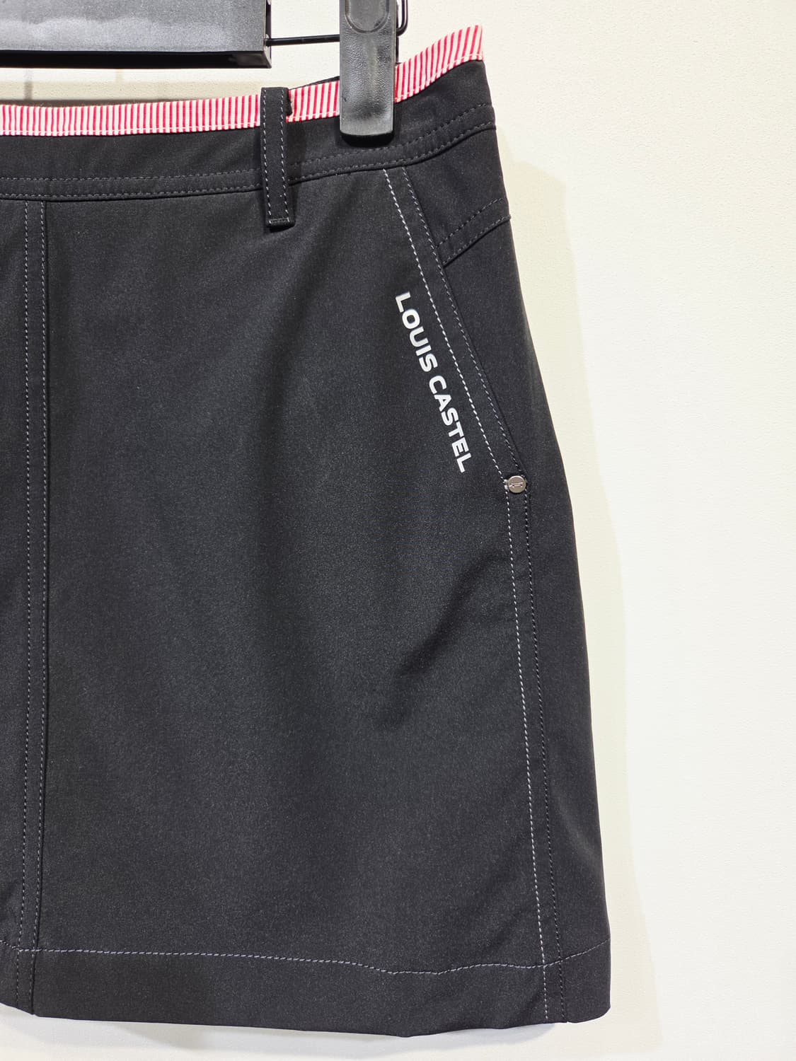 LOUIS CASTEL 루이까스텔 스티치 디테일 골프 스커트 상품이미지4