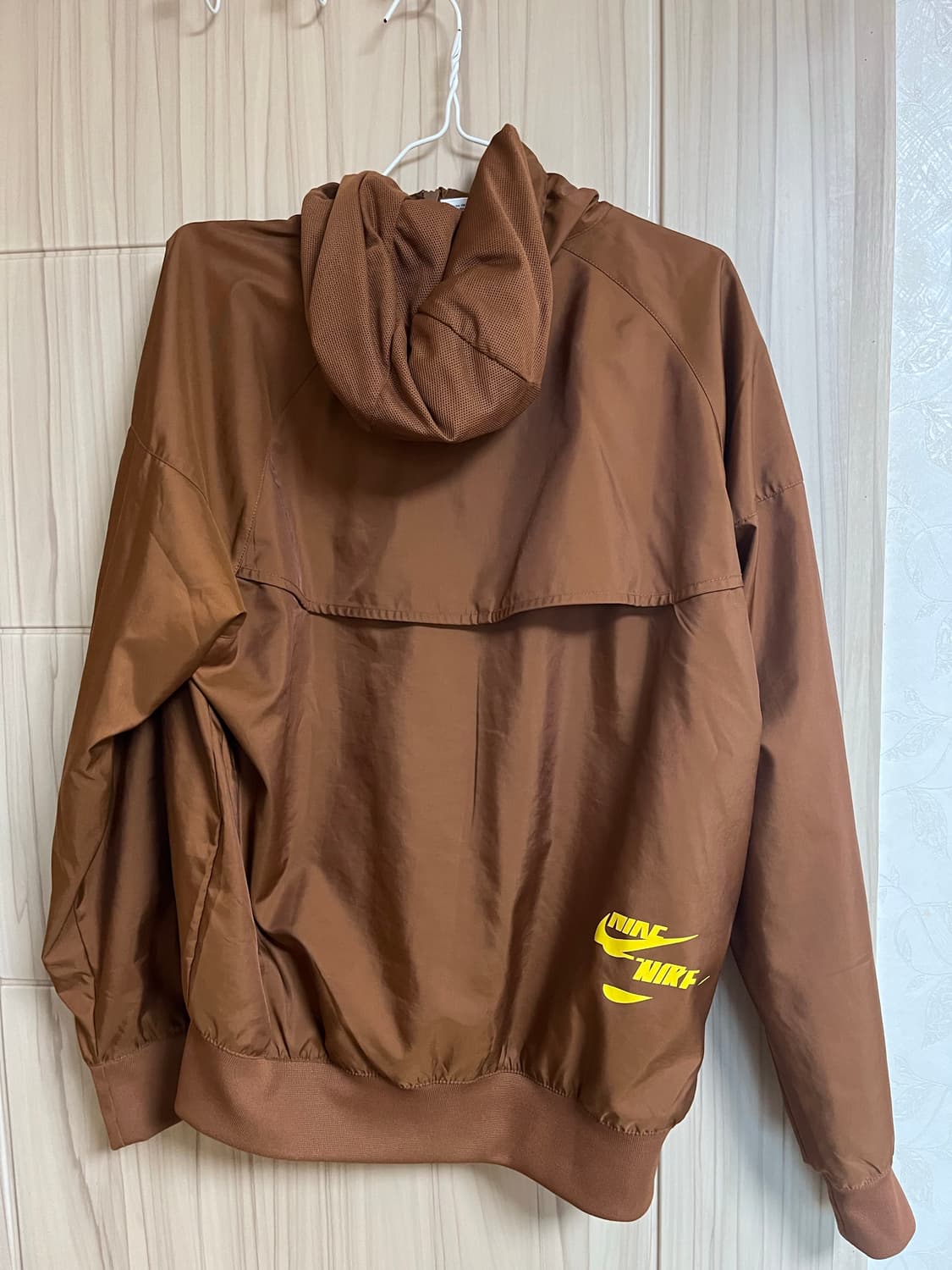 나이키 바람막이 m 상품이미지2