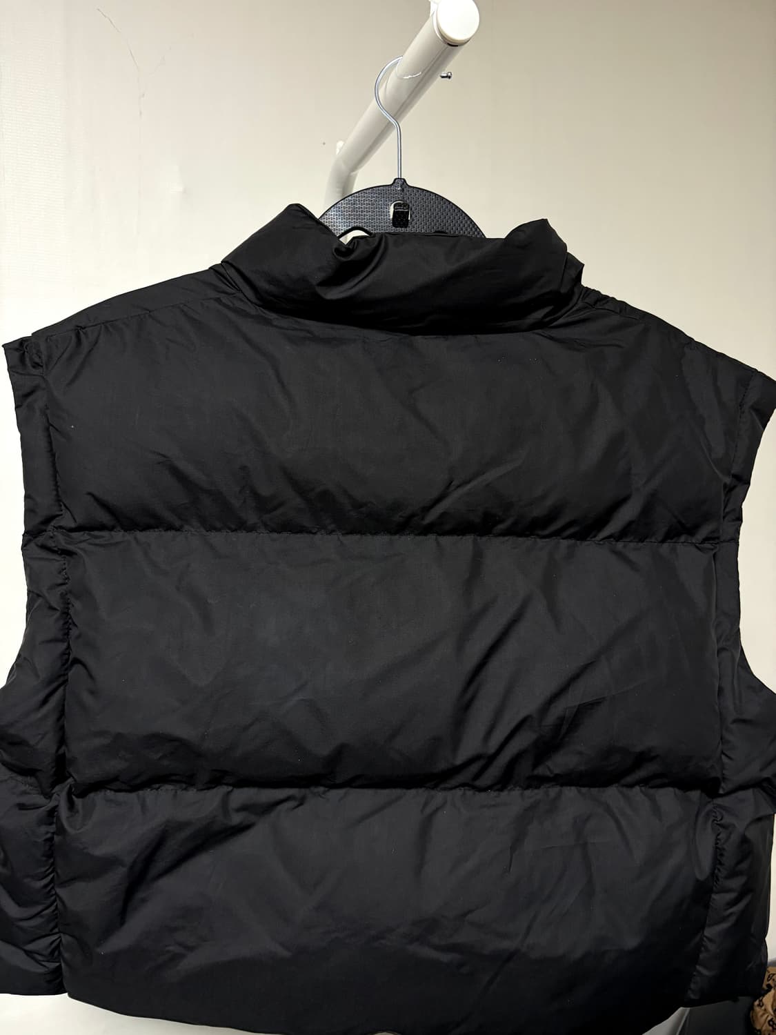 프라다 크롭 조끼패딩 90 상품이미지3