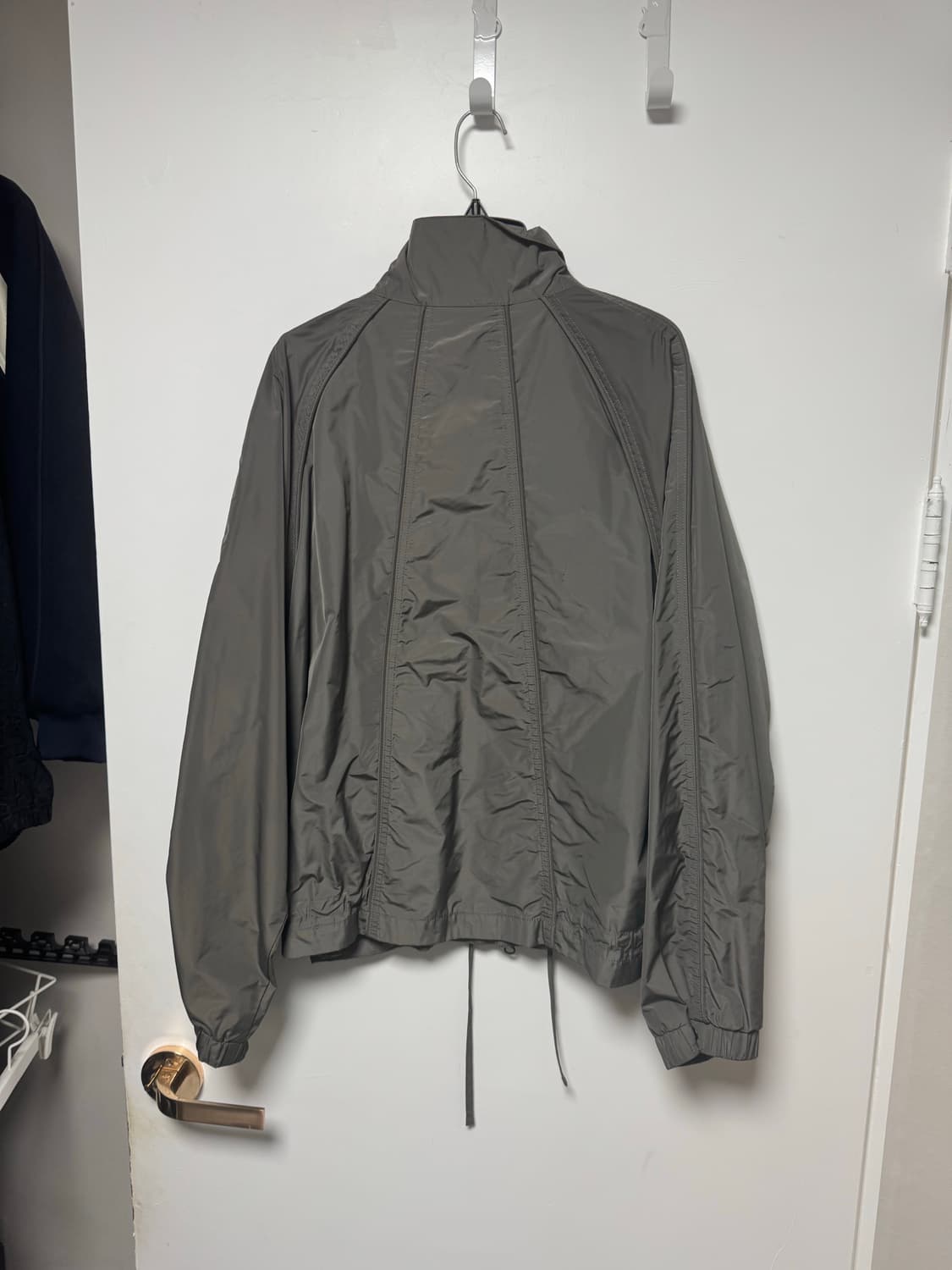 [M]언어펙티드 파라슈트 블루종 다크카키 상품이미지2