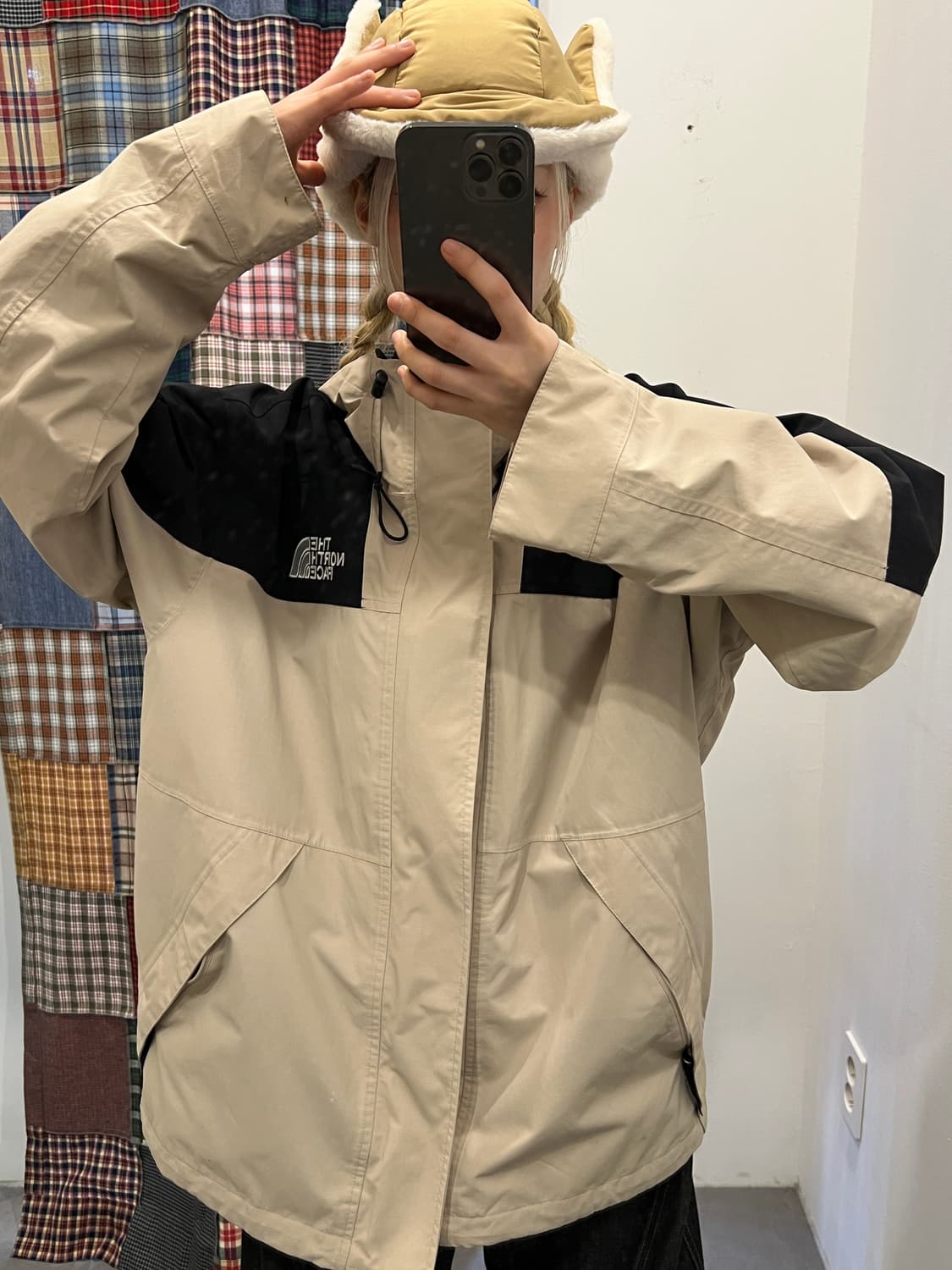 North face 베이지 바람막이  상품이미지5