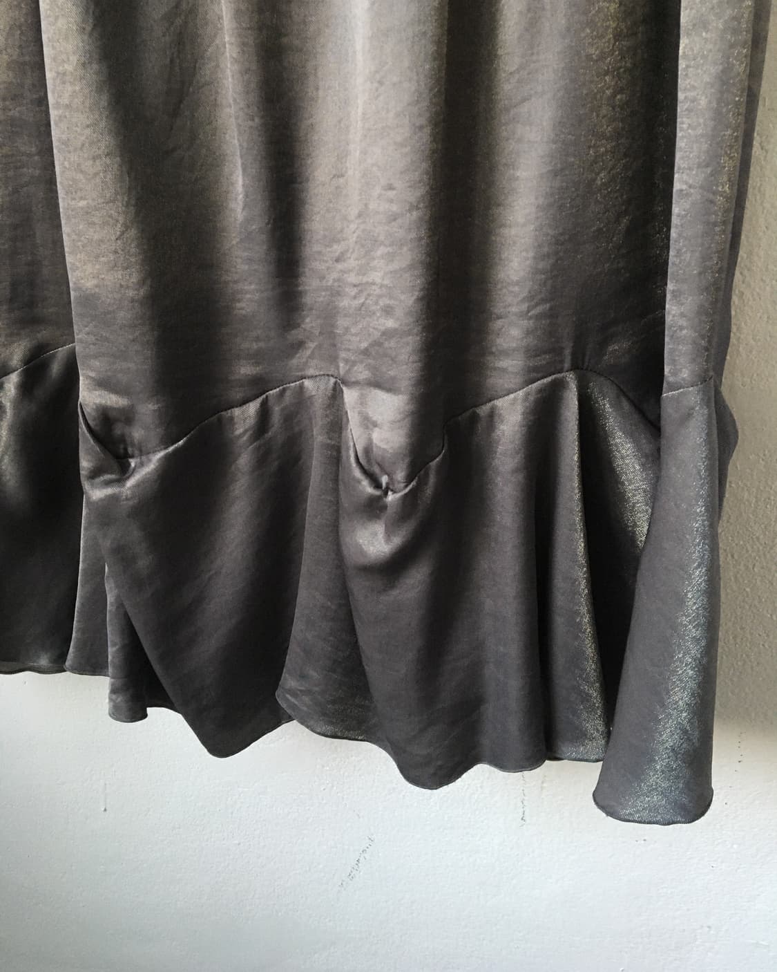 Pleats point glossy silver mood skirt 상품이미지3