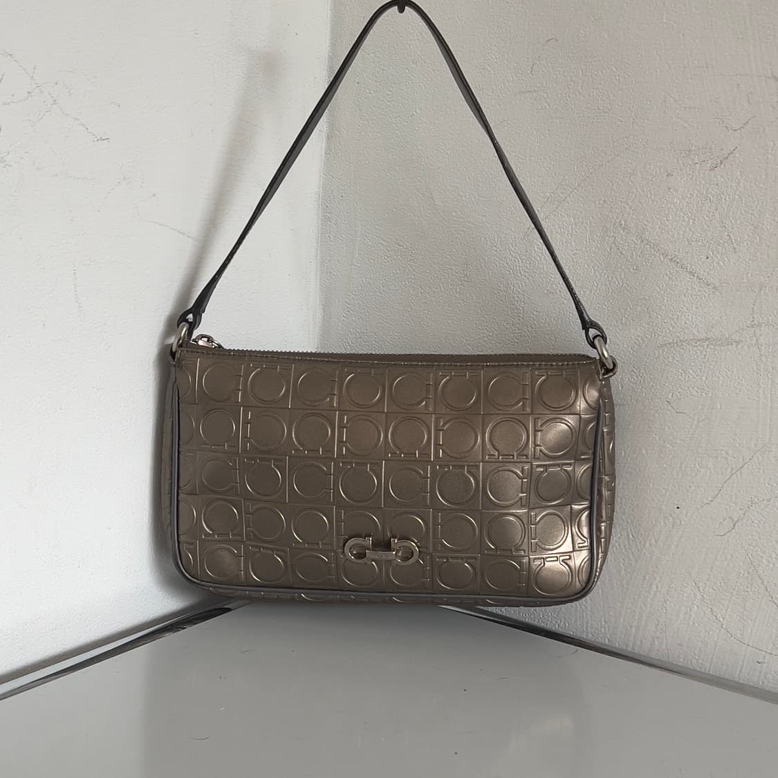 Salvatore Ferragamo vintage mini bag  상품이미지2