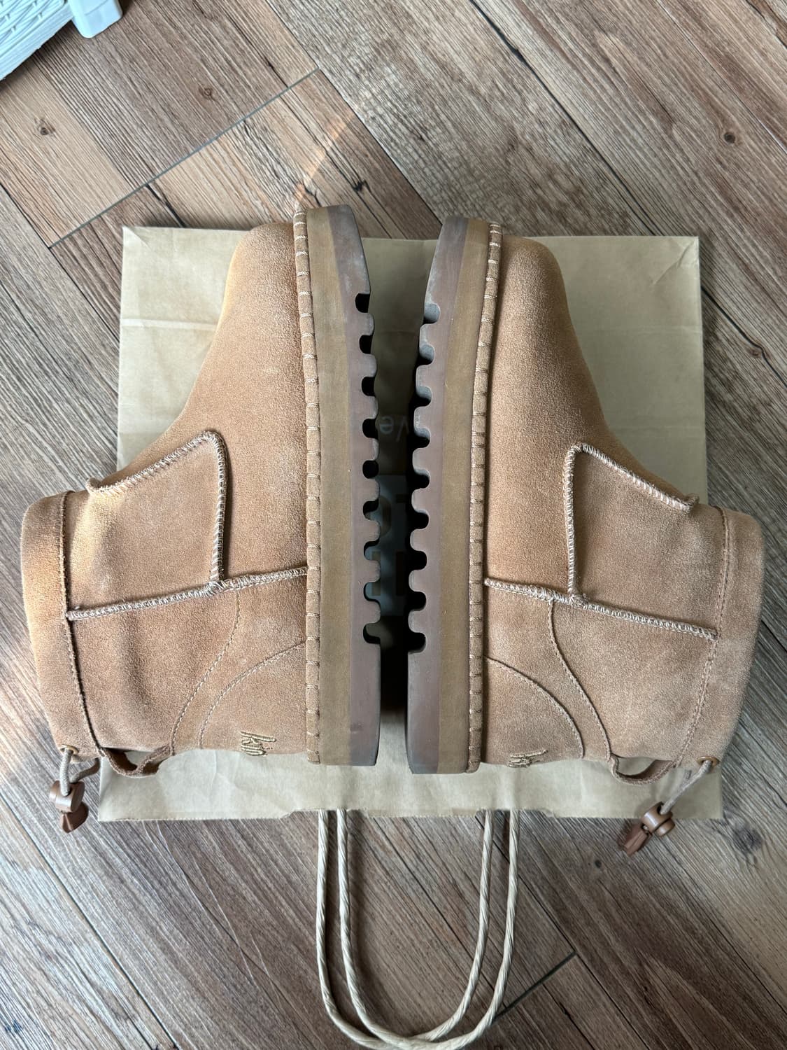 킨치x미스테이크 프로젝트 어그 toboo 상품이미지3