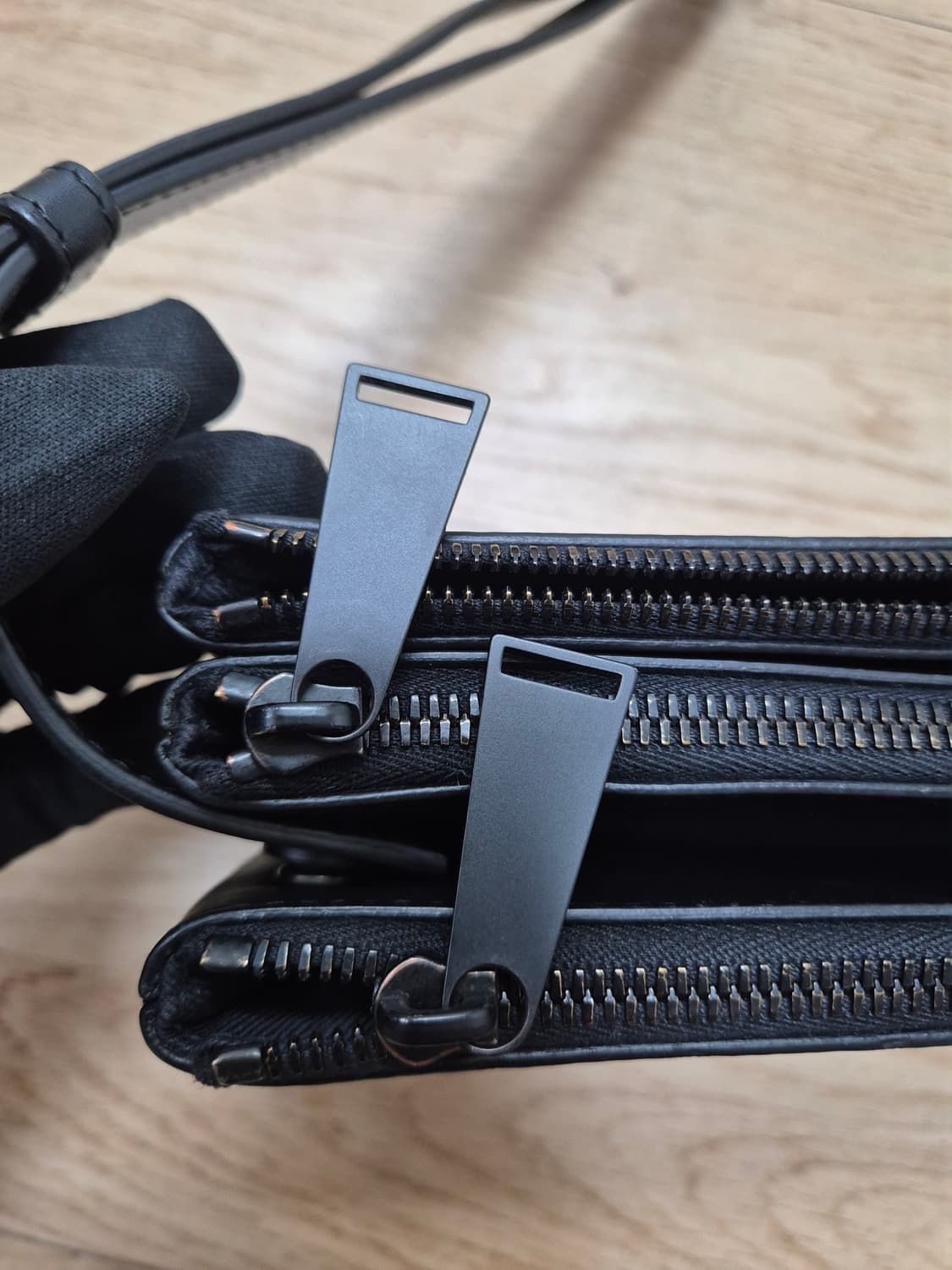 보테가베네타 인트레치아토 트리플 메신저배 상품이미지6