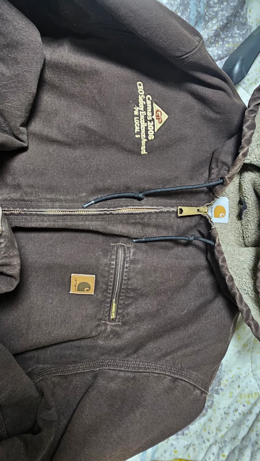 칼하트 시에라 J141 DKB  L 사이즈 판매합니다 상품이미지5