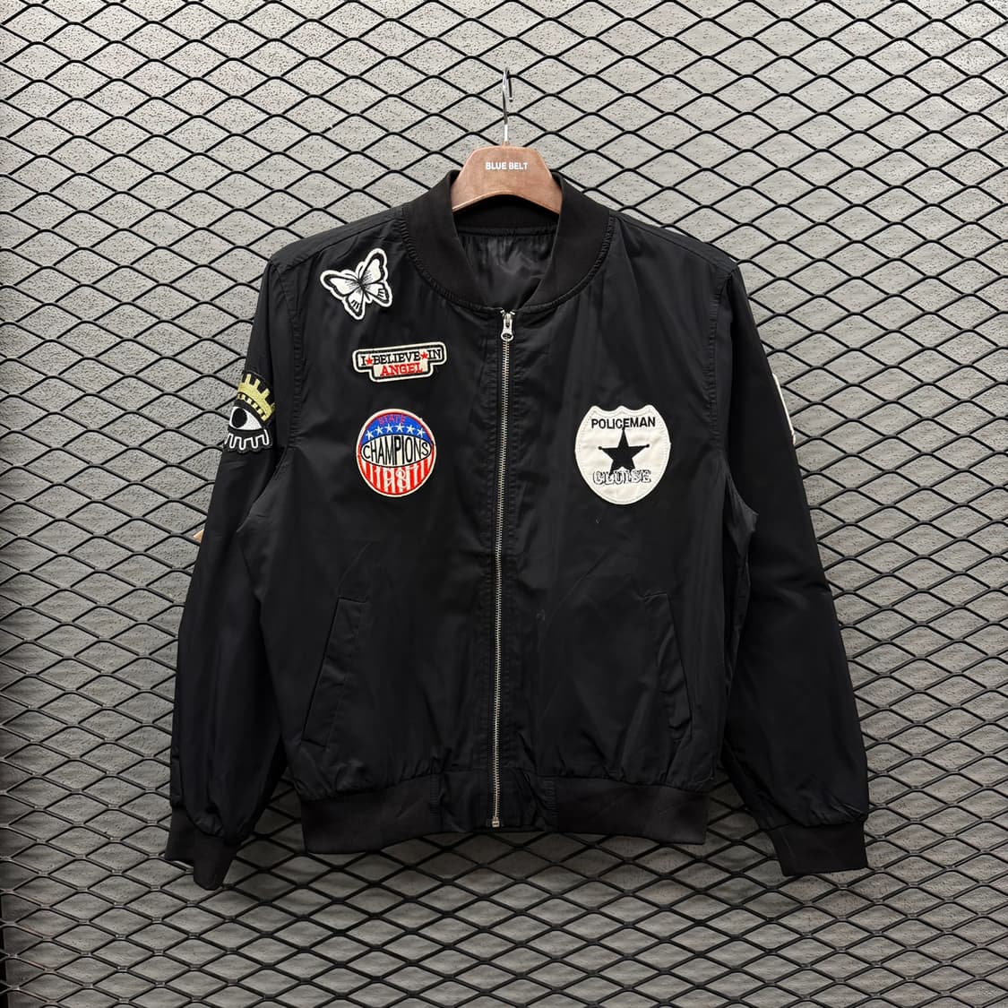 JPN VINTAGE 라이트 커스텀 봄버자켓 올라운드 멀티배지 디테일 상품이미지2