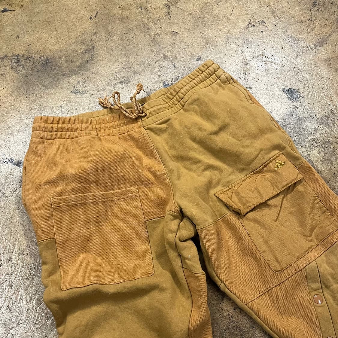 [정품/L] 아디다스 카고 조거 팬츠 브라운 b10 상품이미지1