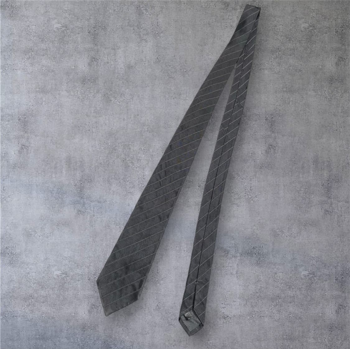 디올 Dior 그레이 올오버 로고 레터링 패턴 실크 넥타이 상품이미지2