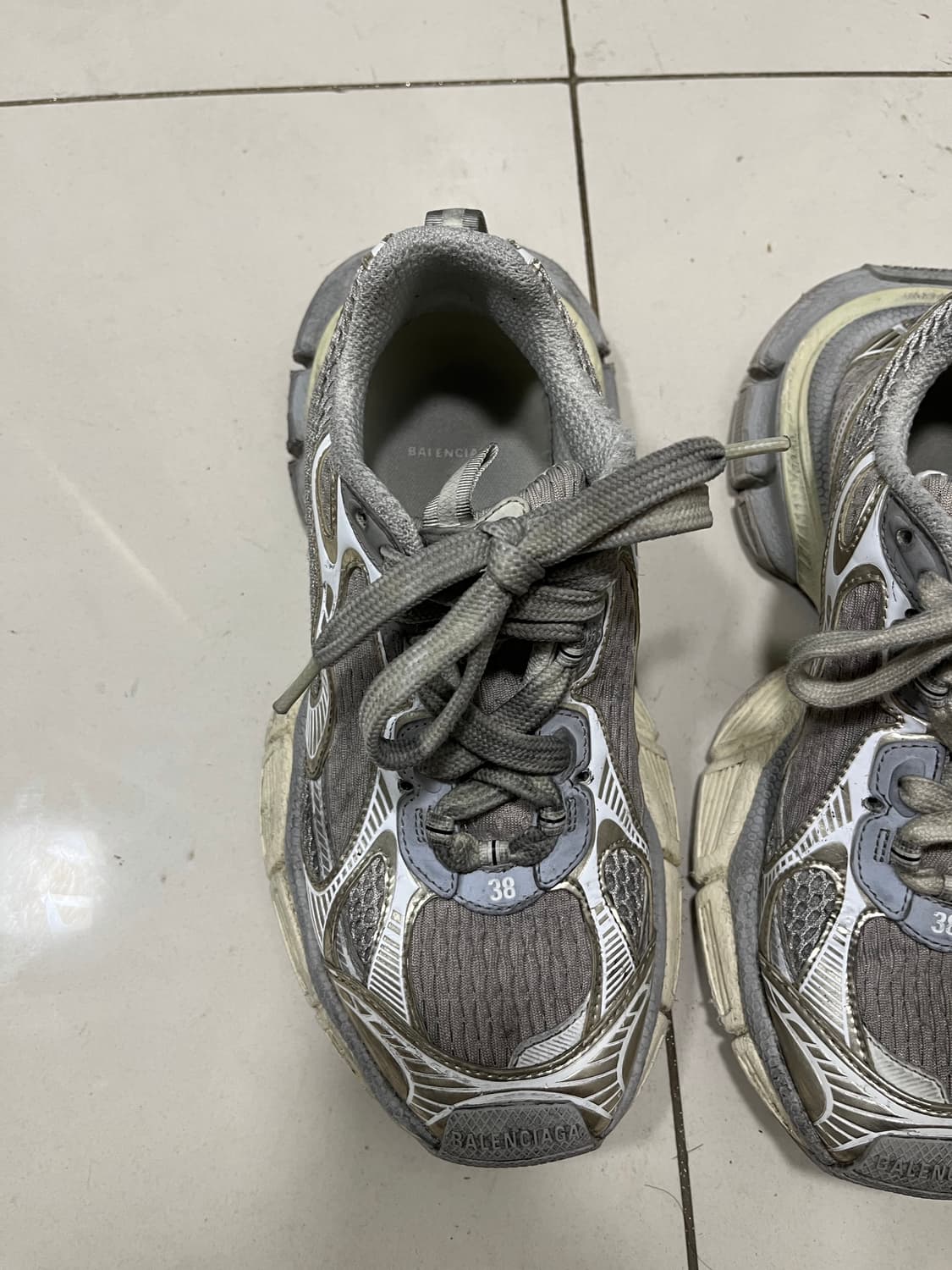 발렌시아가 3xl 에그쉘 38사이즈 상품이미지3