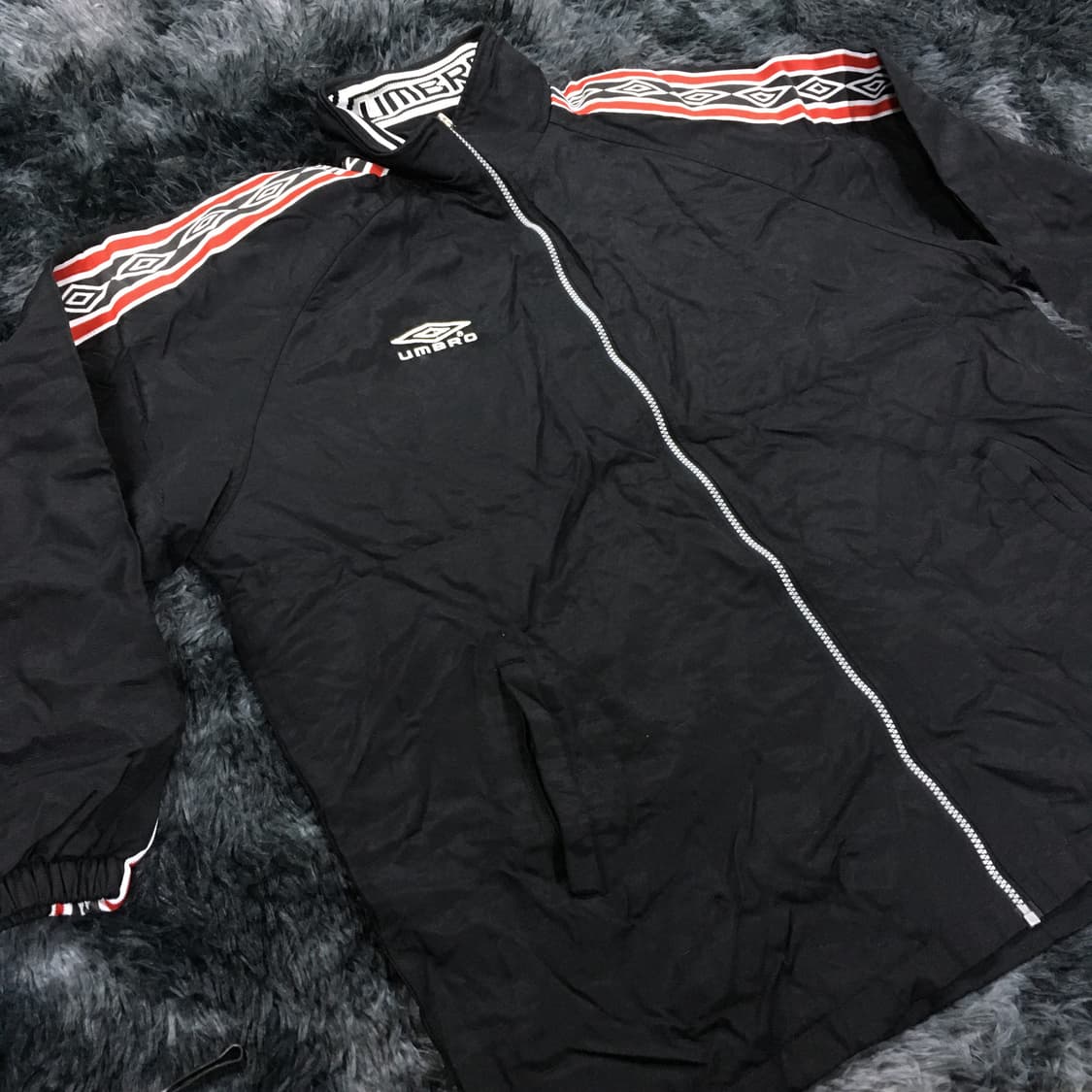 투티/0196 엄브로 트랙라인 바람막이 후드 올드스쿨 상품이미지3