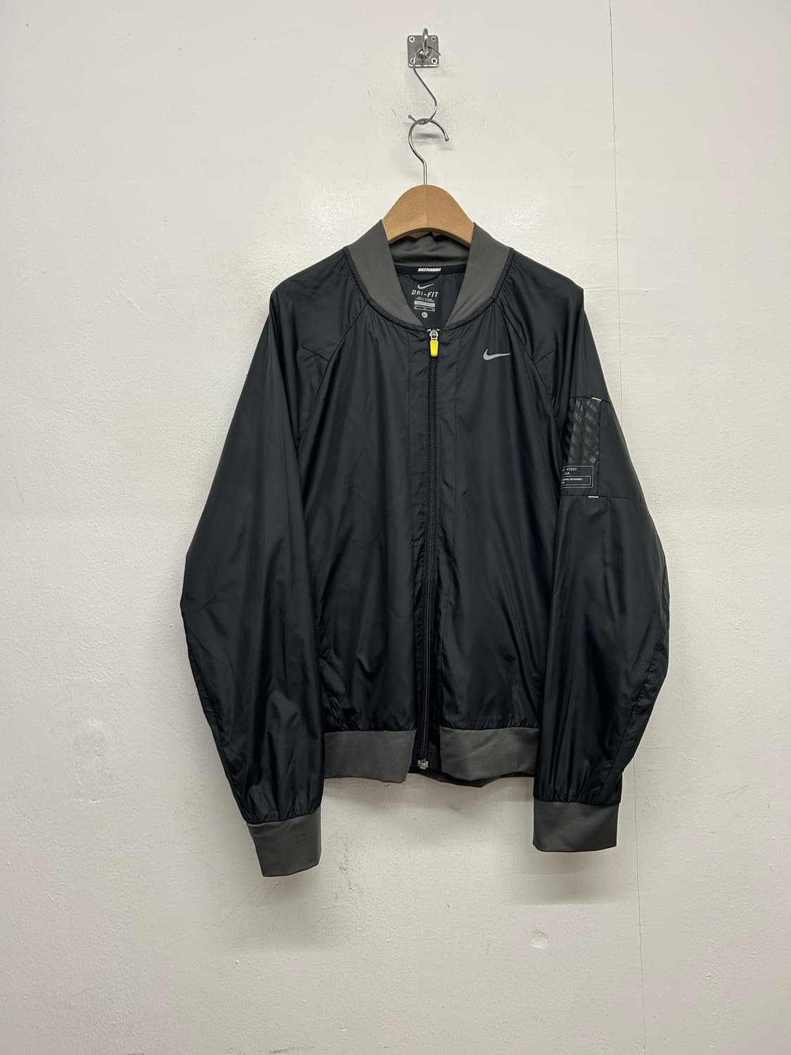 나이키 러닝 드라이핏 바람막이 점퍼  상품이미지1