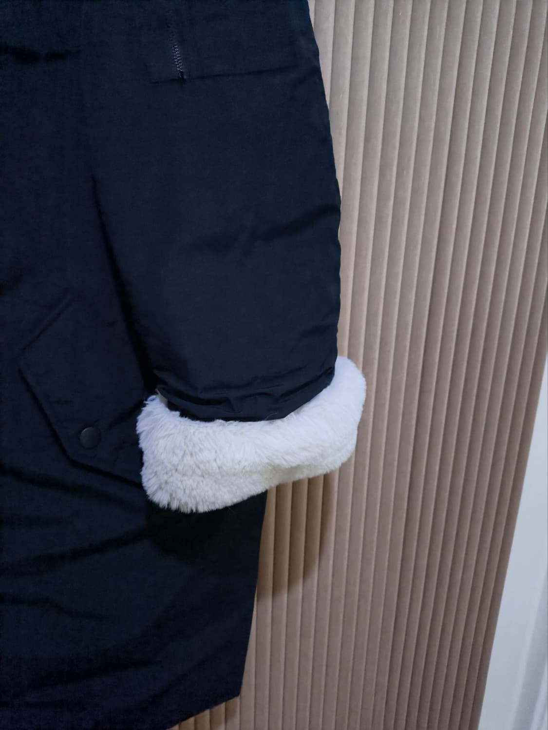 오버핏F 스티브제이앤요니피 SJYP 무스탕 패딩 상품이미지3