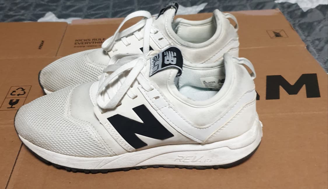 뉴발란스 247 클래식 스니커즈 (220) NBK 71601A 상품이미지2