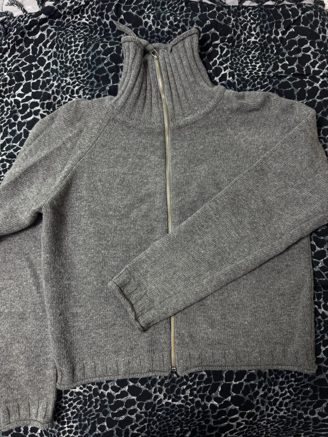 마뗑킴 니트집업 그레이 상품이미지2