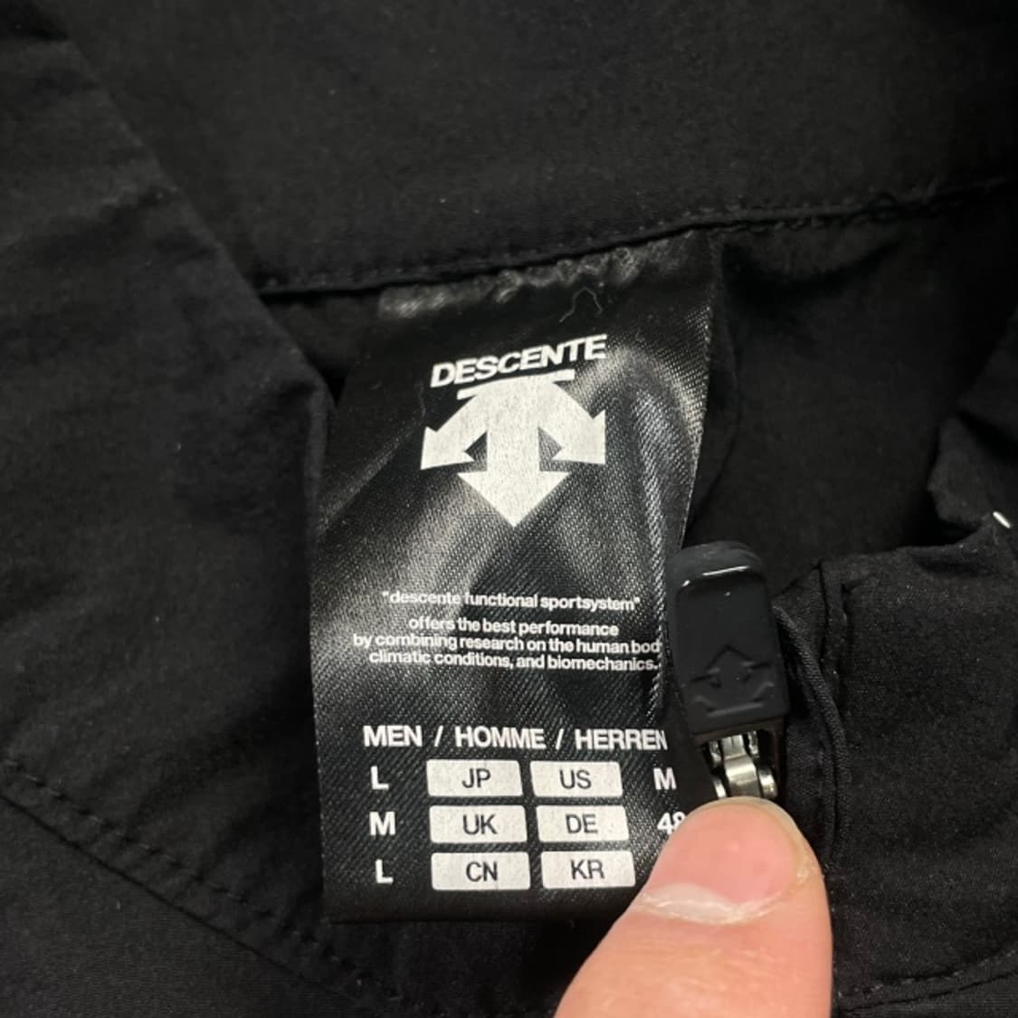 100 데상트 아노락  상품이미지3