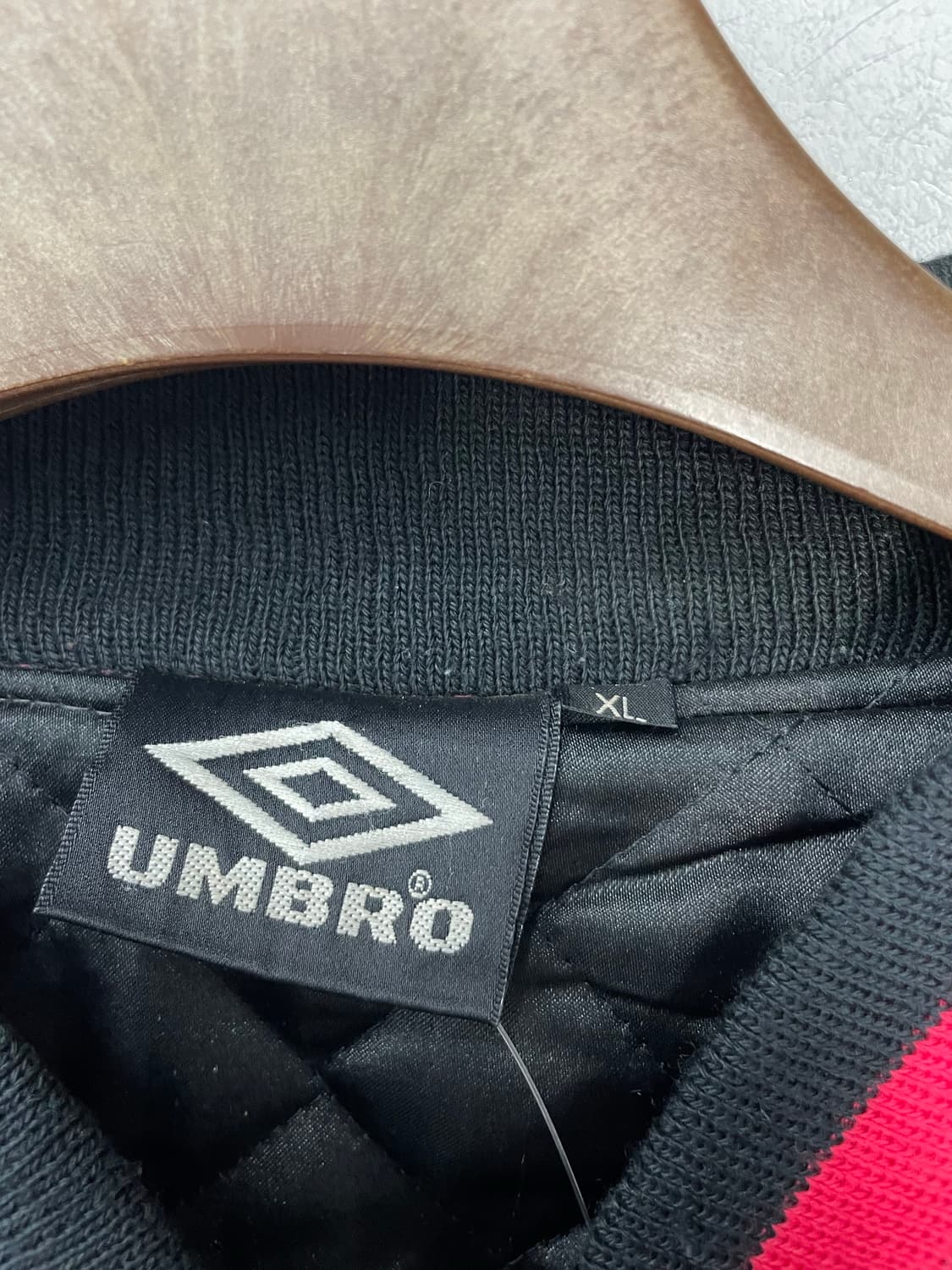 엄브로 아약스 90s 퀄팅 배색 바시티 자켓 H2217 상품이미지6