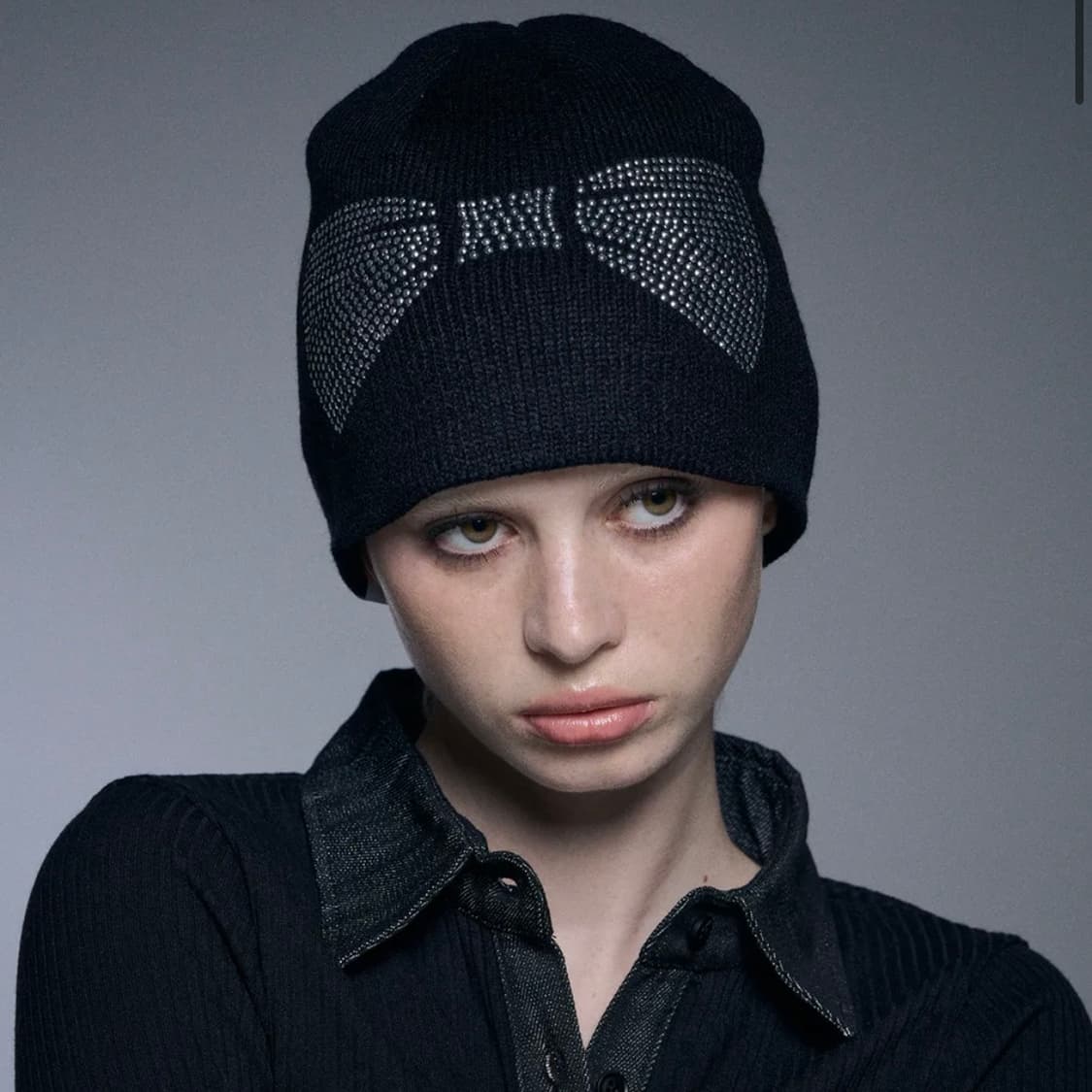 셋업이엑스이 RIBBON HOTFIX BEANIE [BLACK] 상품이미지1