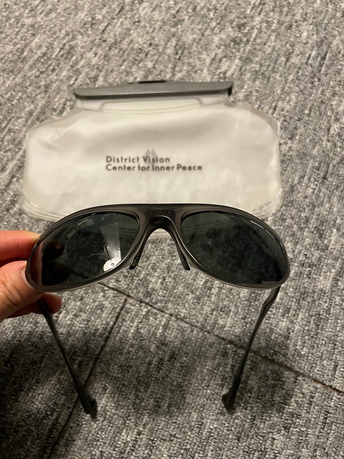 디스트릭트비전 타케요시 선글라스 그레이 블랙 상품이미지2