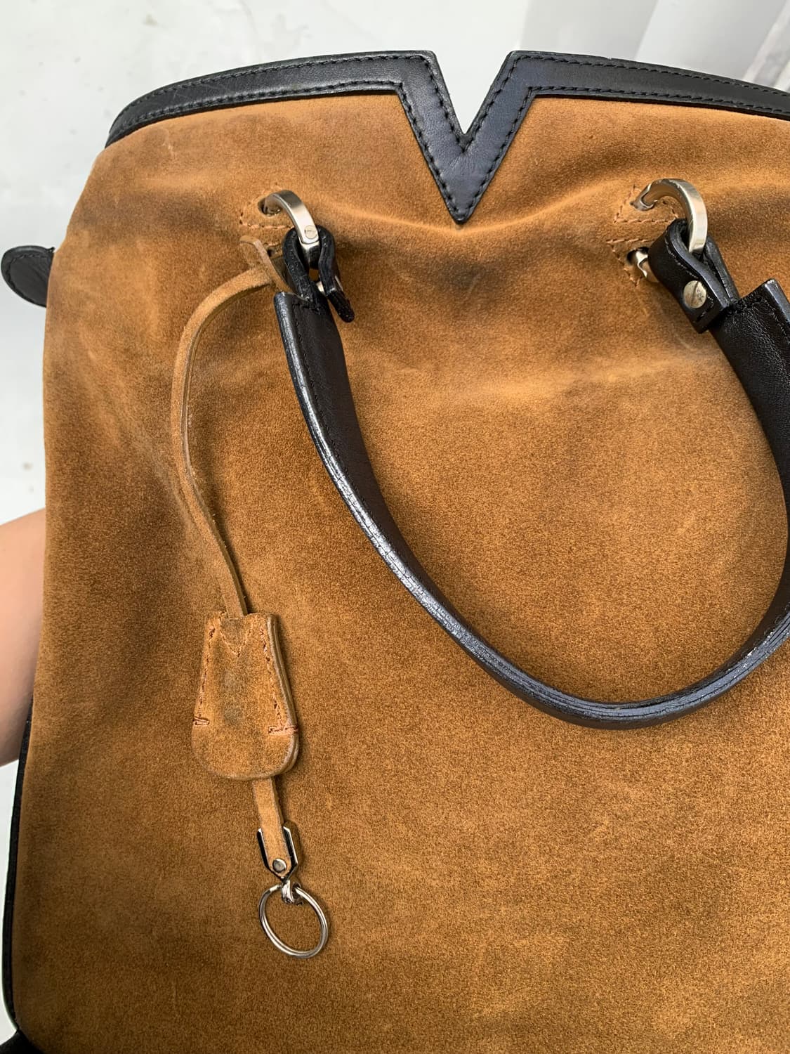 오프닝 세레모니 스웨이드 크로스백 상품이미지4