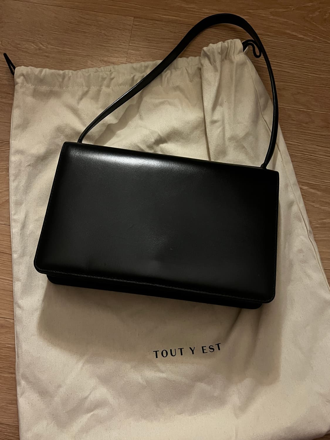 투티에 포멜백 블랙 상품이미지2