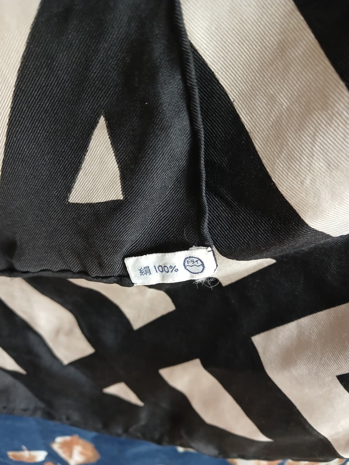 HARDY AMIES 실크스카프  상품이미지3