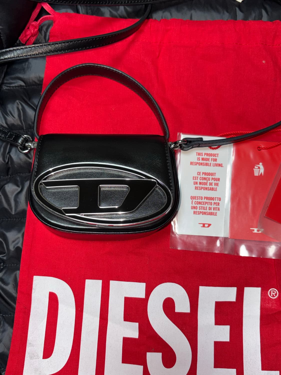 Diesel  ss25 디젤 1dr 미니토트백 상품이미지4