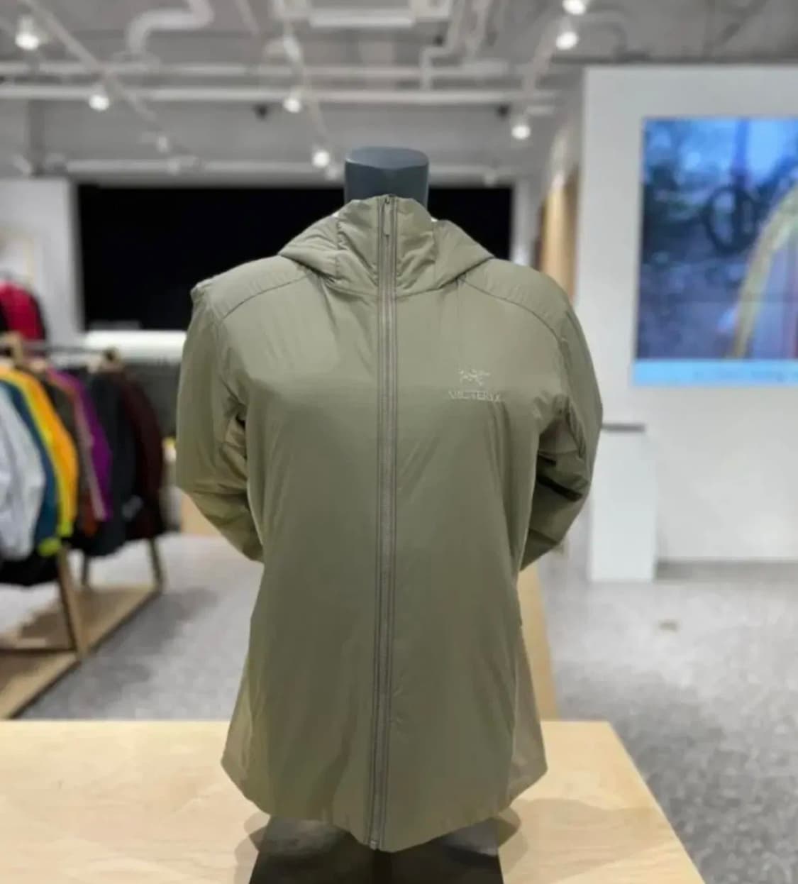 아크테릭스 아톰 후디 여성 xl 상품이미지1