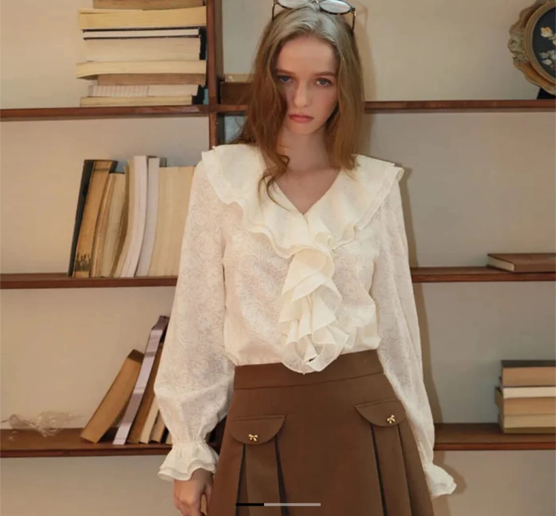 1회착용/ 쎄무아듀 플라워프릴 블라우스 S 상품이미지1