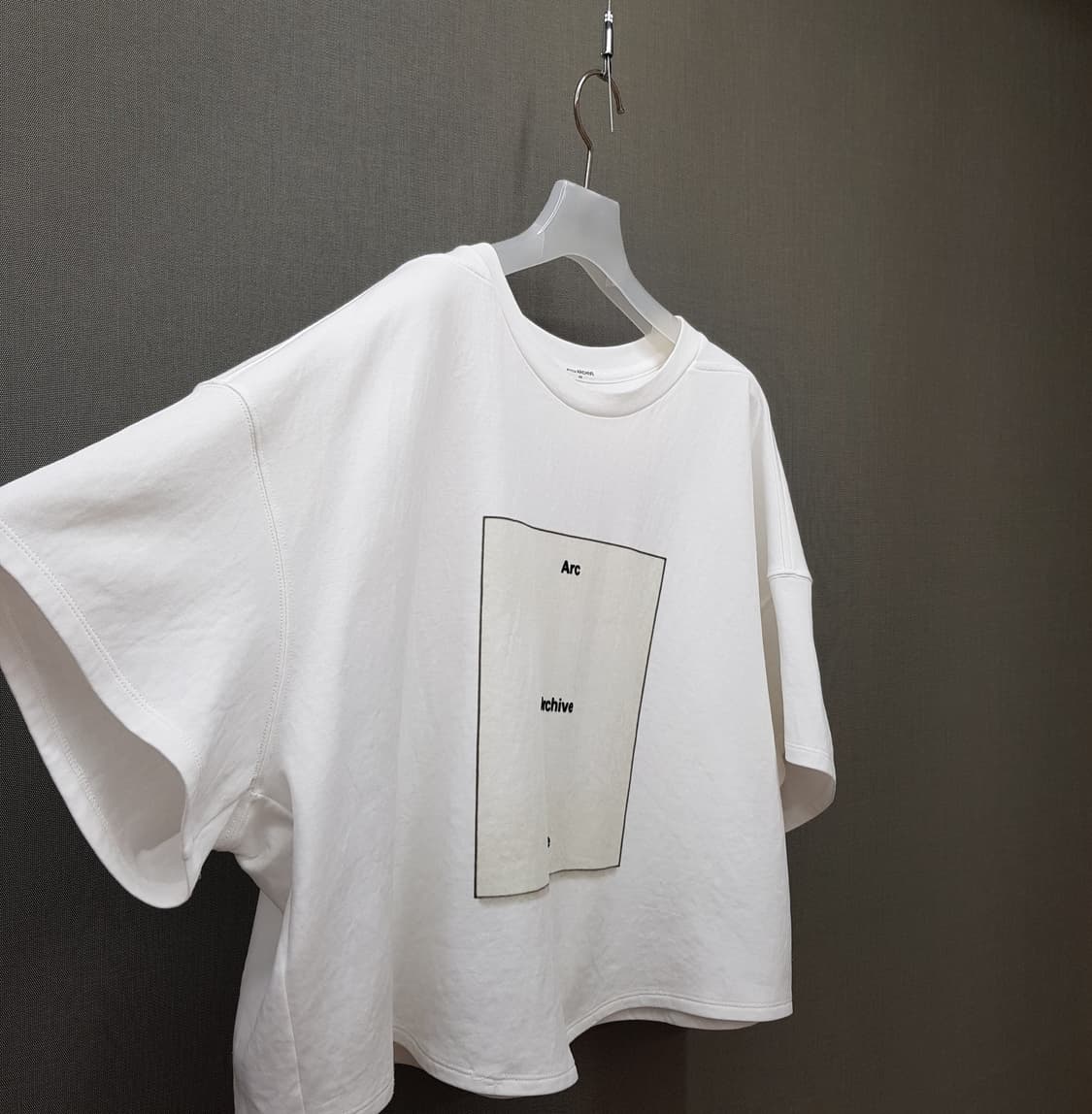 한섬 시스템 2021 레터링 프린트 티셔츠 F사이즈 상품이미지4