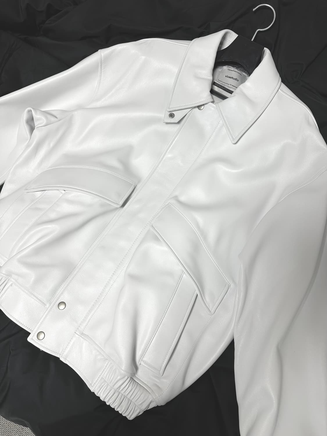 비바스튜디오 리얼레더 오버핏블루종 레더싱글자켓 화이트 상품이미지6