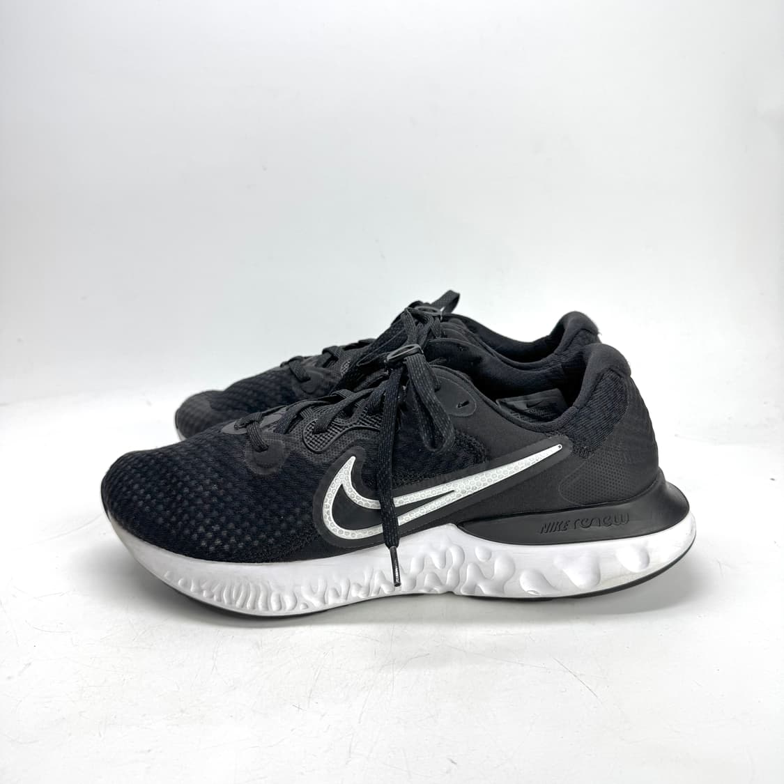 265)나이키 리뉴 런2 검흰 러닝화 상품이미지1