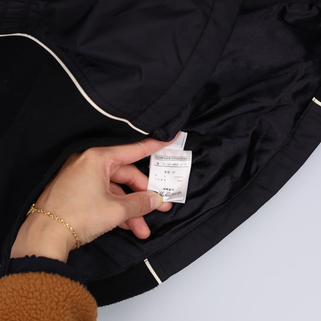 [95] 휠라골프 여성 블랙 후드집업 자켓 1216H1 상품이미지4