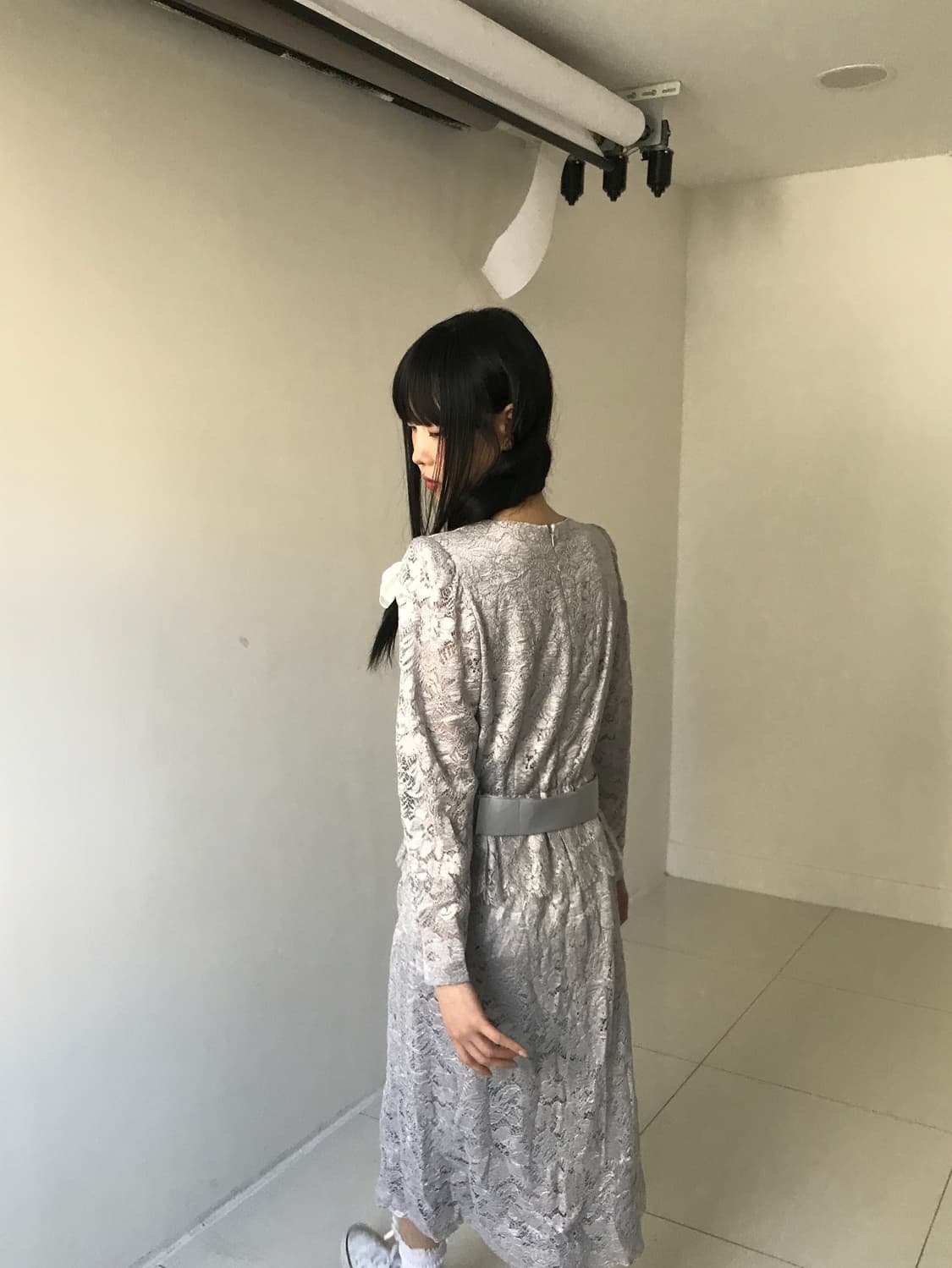 Lace embroidery silver belted dress 상품이미지5