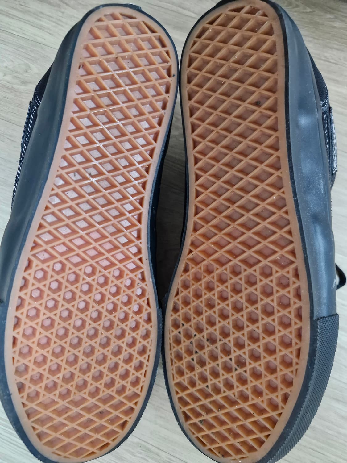 반스 하프캡 웹 차콜 색상 285사이즈 판매합니다 상품이미지2