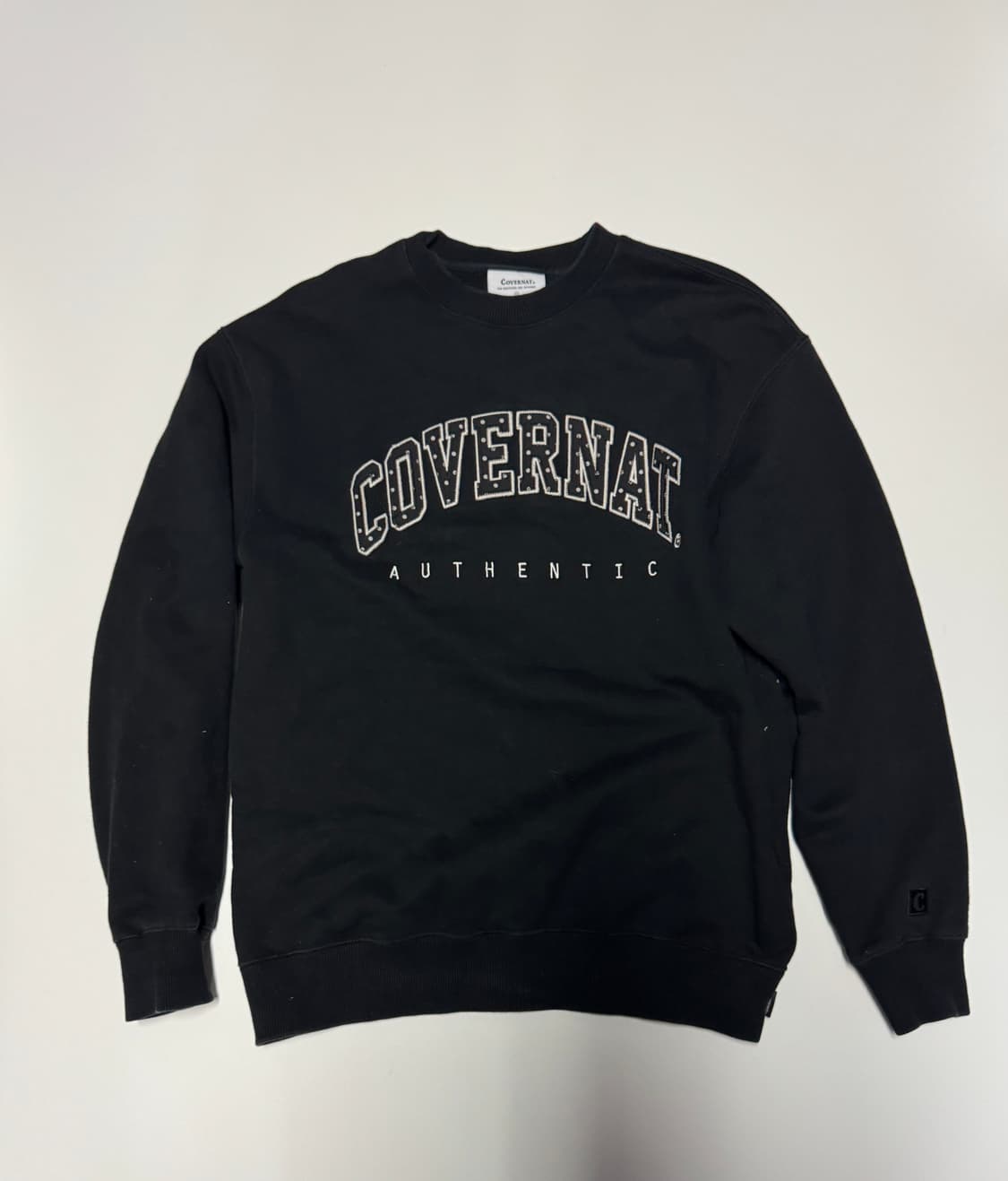 공용!! 커버낫 스펠아웃 기모 맨투맨 S 블랙 상품이미지1