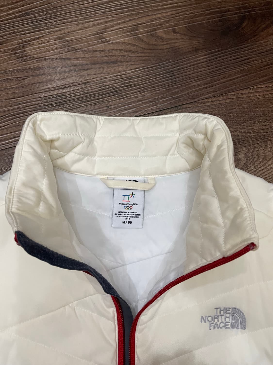 노스페이스 평창 올림픽 브이모션 패딩 자켓 상품이미지7