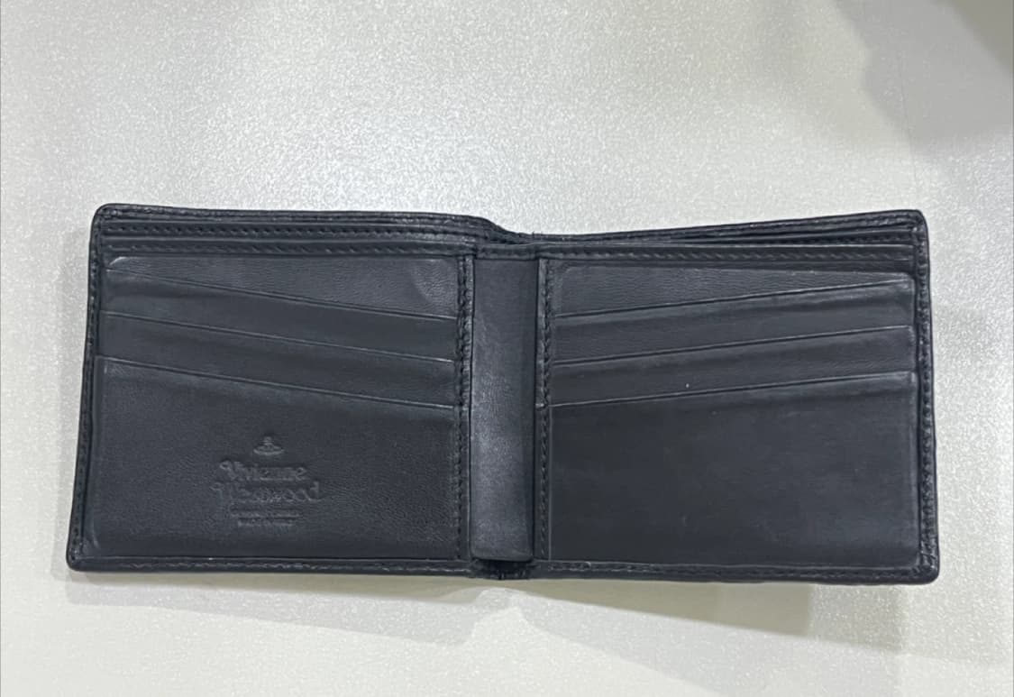 Vivienne westwood 비비안웨스트우드 블랙 엠보 반지갑 상품이미지3